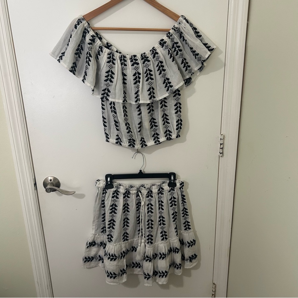 Elan | White & Black Print Off-Shoulder Crop Top and Skirt Set | Size Medium NWT